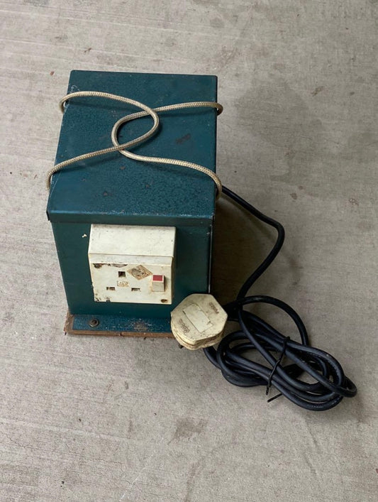 Transformer, Stepdown 230V to 110V (Used)